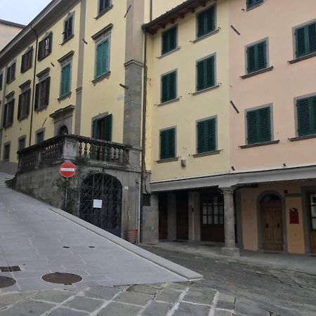 Hotel La Piazza 1 Stia Exterior foto